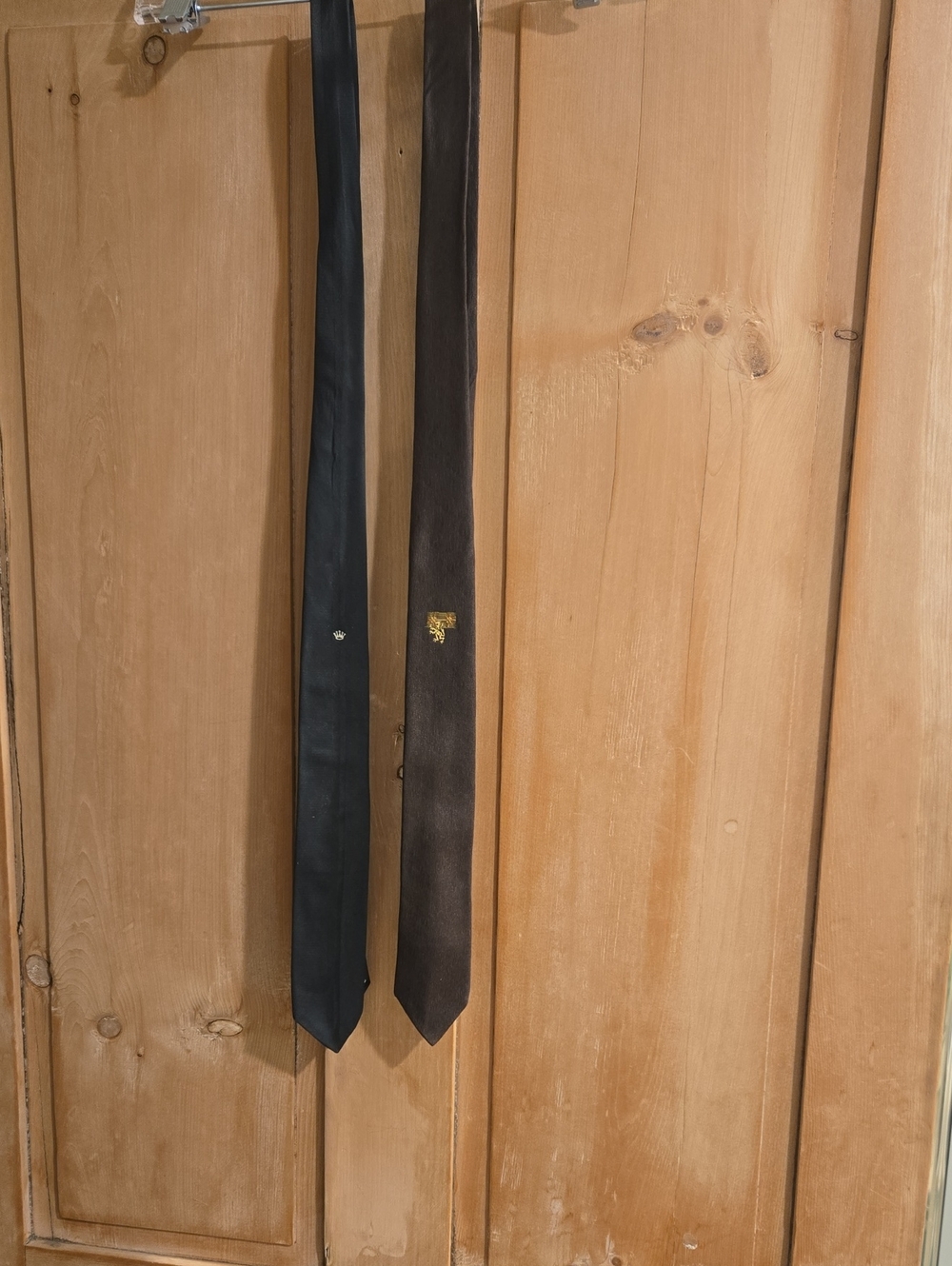 Men's Vintage Solid Neckties - Black Silk and Dark Brown